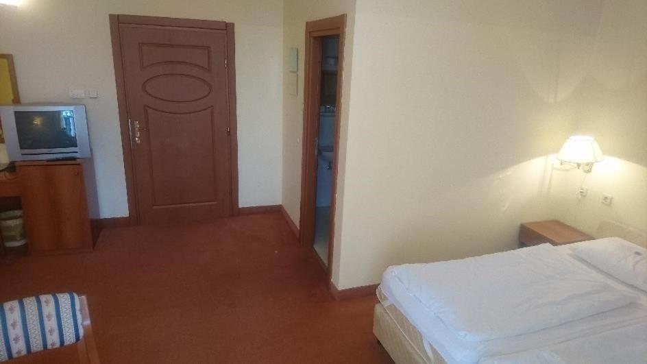 Hotel Vila Ruzica- Glavna Zgrada I Depandanse Crikvenica Eksteriør bilde