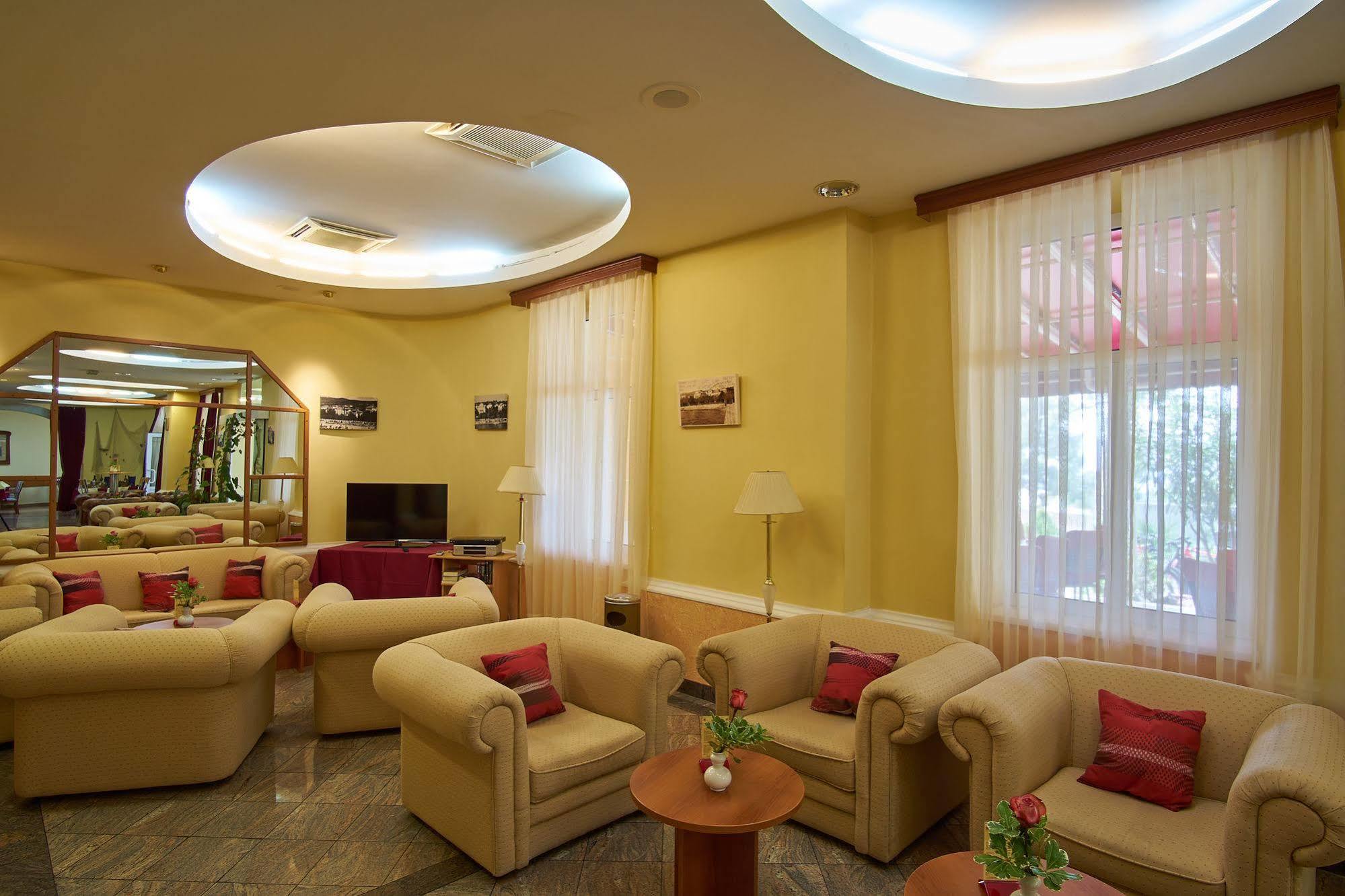 Hotel Vila Ruzica- Glavna Zgrada I Depandanse Crikvenica Eksteriør bilde