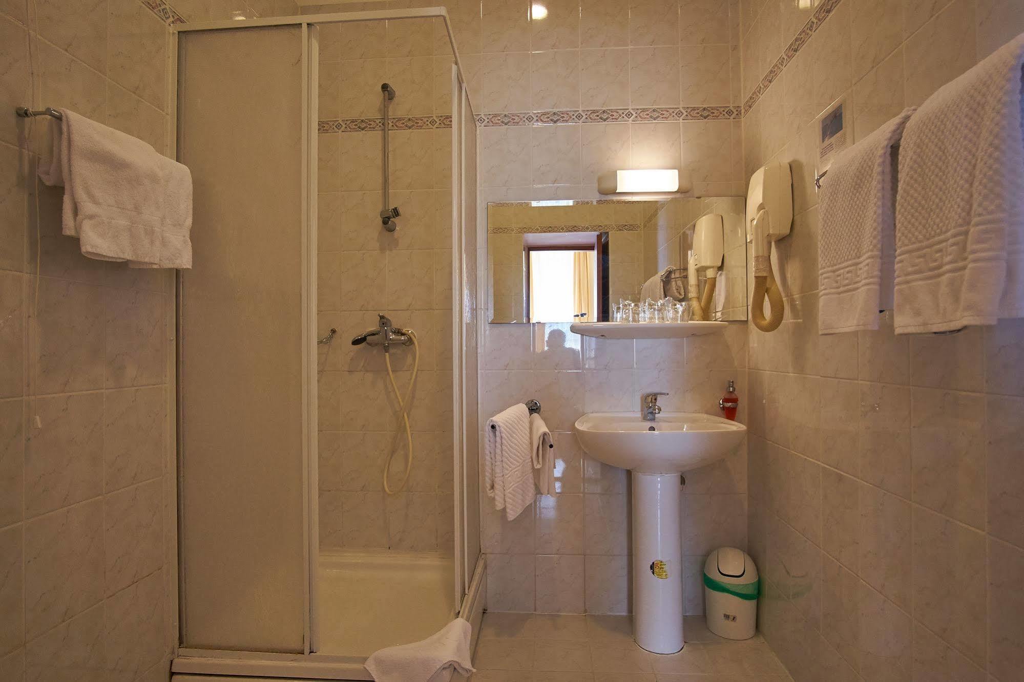 Hotel Vila Ruzica- Glavna Zgrada I Depandanse Crikvenica Eksteriør bilde