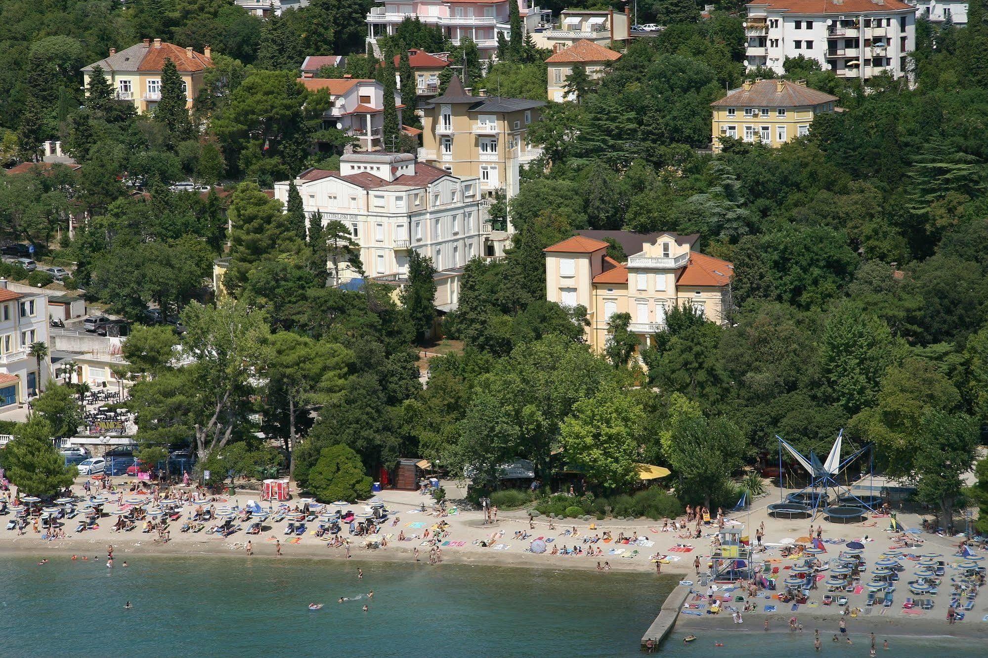 Hotel Vila Ruzica- Glavna Zgrada I Depandanse Crikvenica Eksteriør bilde